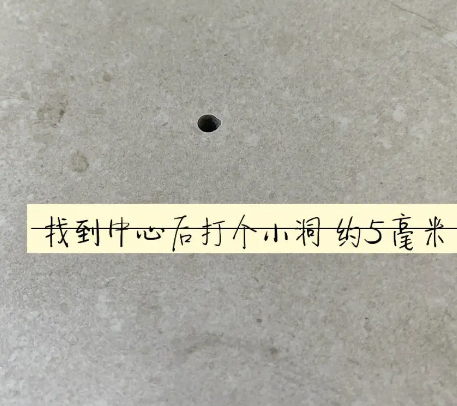 伍家岗瓷砖空鼓维修公司专业解答在瓷砖铺贴过程中，如果砂料搅拌不均匀，将会带来以下问题